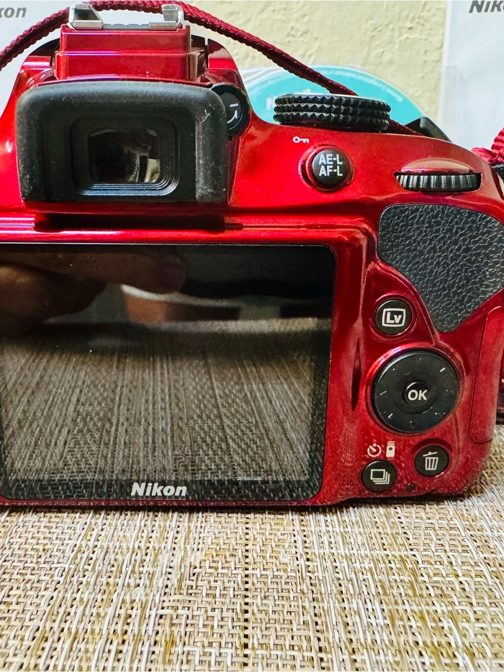 Nikon D3300 Red DSLR Camera, with all parts and carrying bag! - Picture 9 of 12